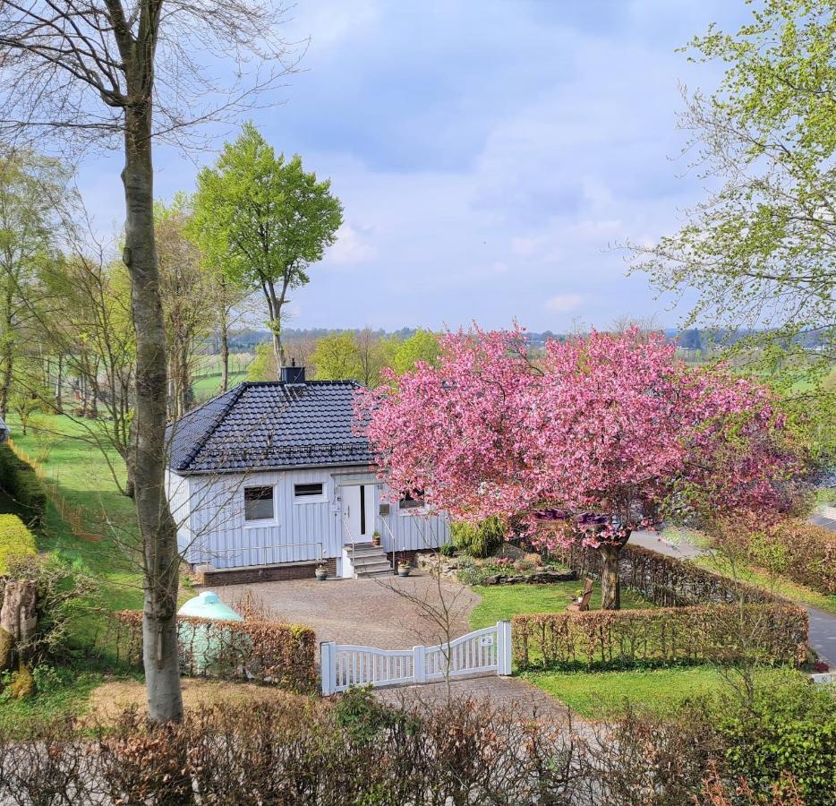 Ferienhaus Kirschbluete 몬샤우 외부 사진
