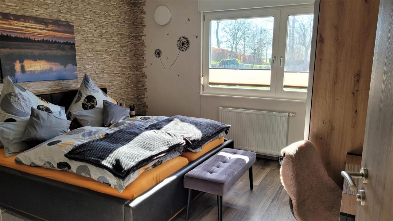 Ferienhaus Kirschbluete 몬샤우 외부 사진